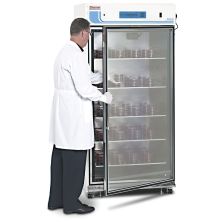 Thermo Scientific 3950 Large Capacity CO2 Incubator Advanced Selectable RH 29 cu ft 115V 60 Hz