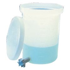 Nalgene Lightweight Cylindrical LLDPE Tank with Cover and Spigot
